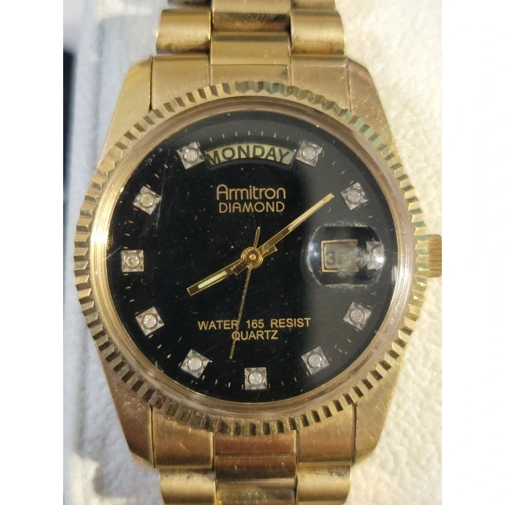 Armitron Diamond Watch Day Date Gold‎ Tone | NO BACK | Dead Battery
